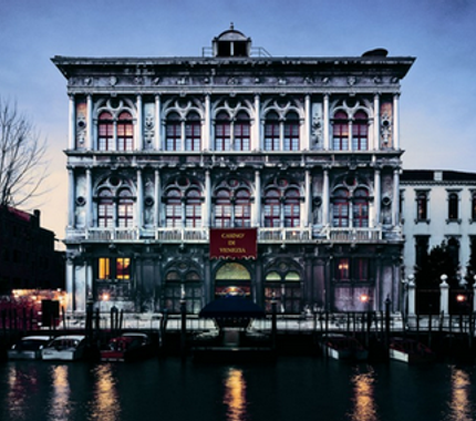 Sanremo e Venezia: quando il turismo romantico si fonde con la passione per il gioco