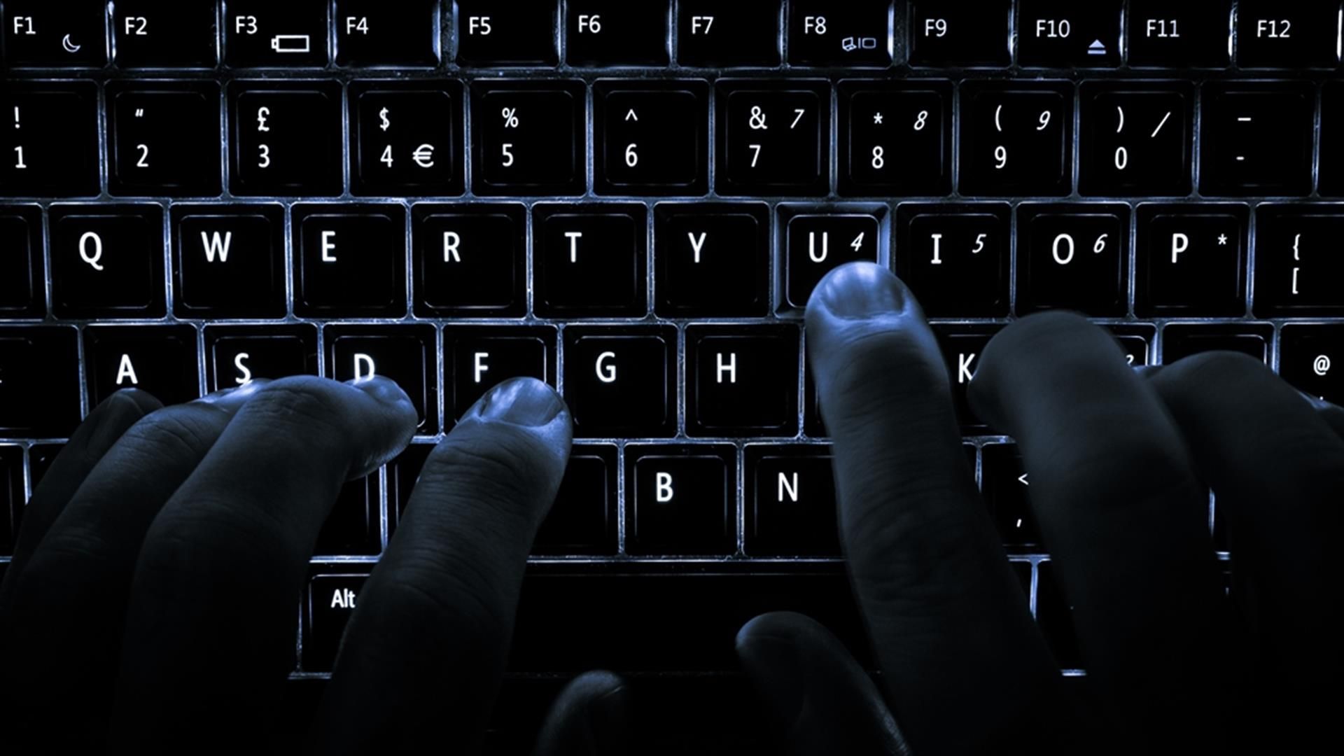 Riciclaggio e gioco d'azzardo online: allarme della Commissione Europea