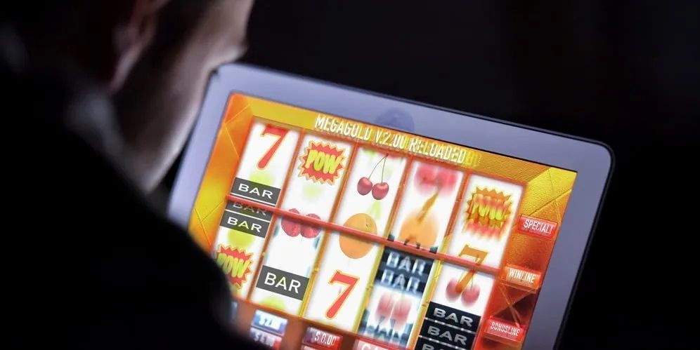 Oltre i bonus: Pop-up umani per la fidelizzazione dei clienti nel gioco d'azzardo online