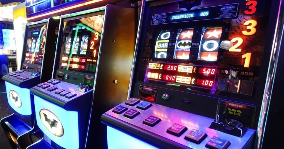 Il paradosso del distanziometro: nato per contrastare il gioco d'azzardo ha contribuito alla migrazione verso l'online
